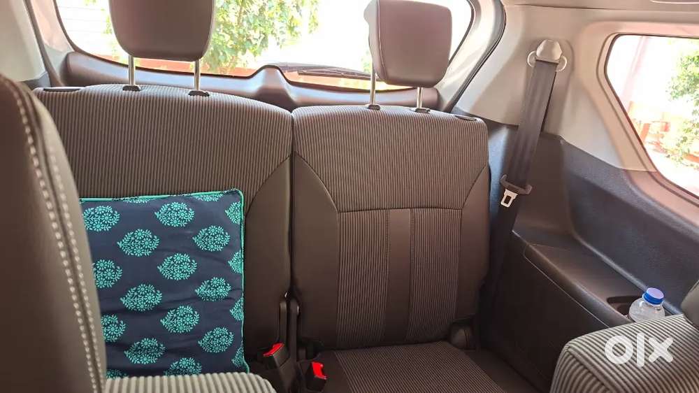 Maruti Suzuki Xl6 2025 Petrol 4700 Km Driven 6 Seater Captain Seat.