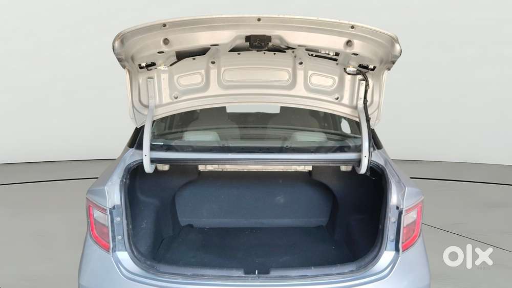 Hyundai Aura 1.2 S Petrol Amt, 2021, Petrol