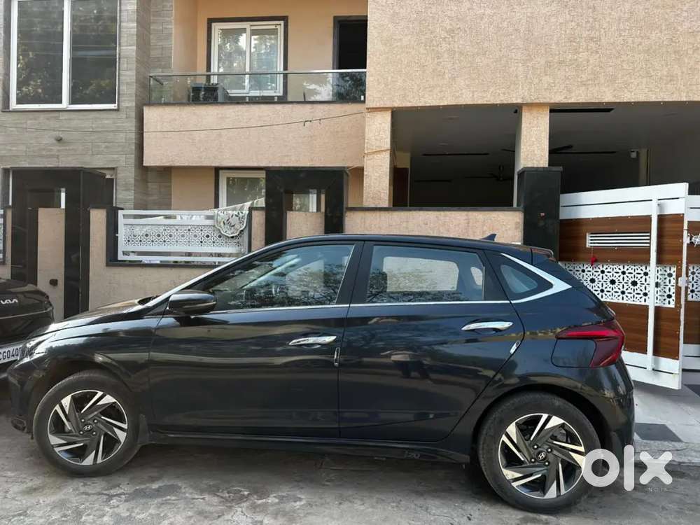 I20 With Good Condition With Sunroof And Bose Speakers