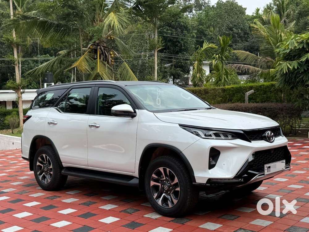 Toyota Fortuner Legender 4x4 At 2.8, 2025, Diesel