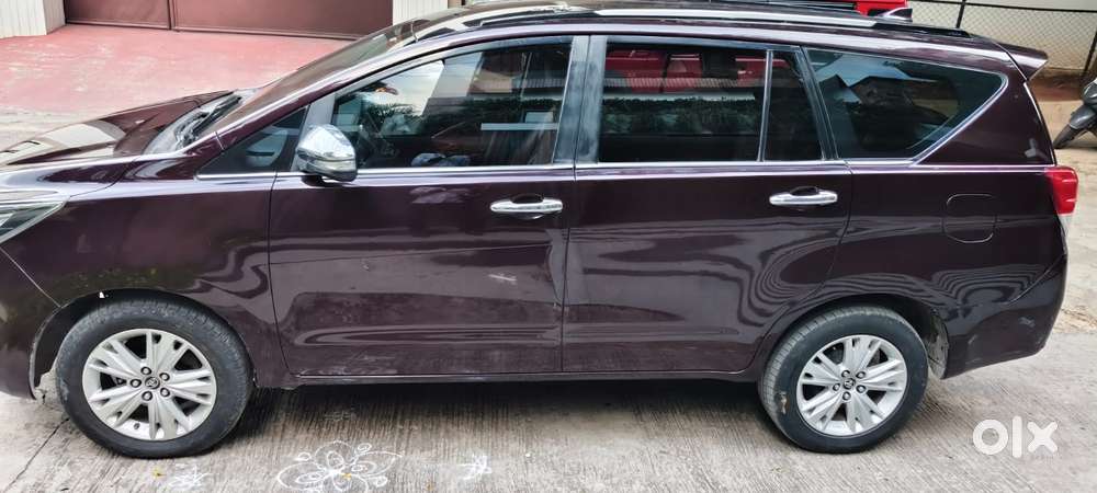Toyota Innova Crysta 2.8z Automatic, 2016, Diesel