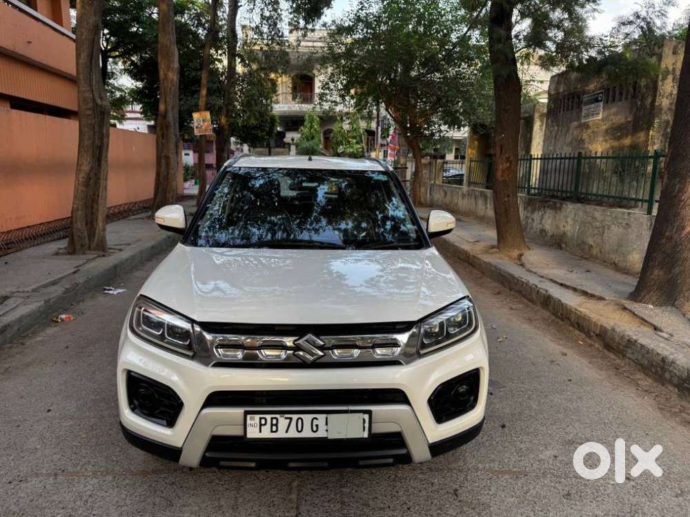 Maruti Suzuki Brezza 1.5 Zxi Smart Hybrid, 2021, Petrol