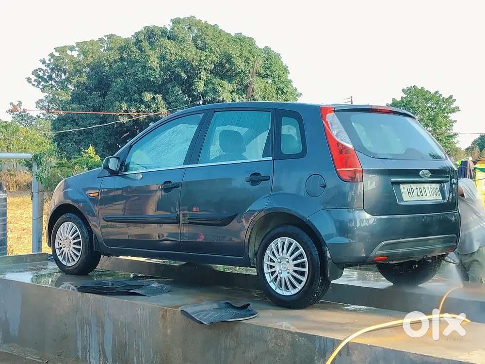 Ford Figo Petrol 2011 Year