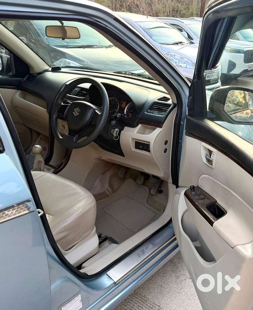 Maruti Suzuki Swift Dzire 1.2 Vxi Bsiv, 2013, Petrol