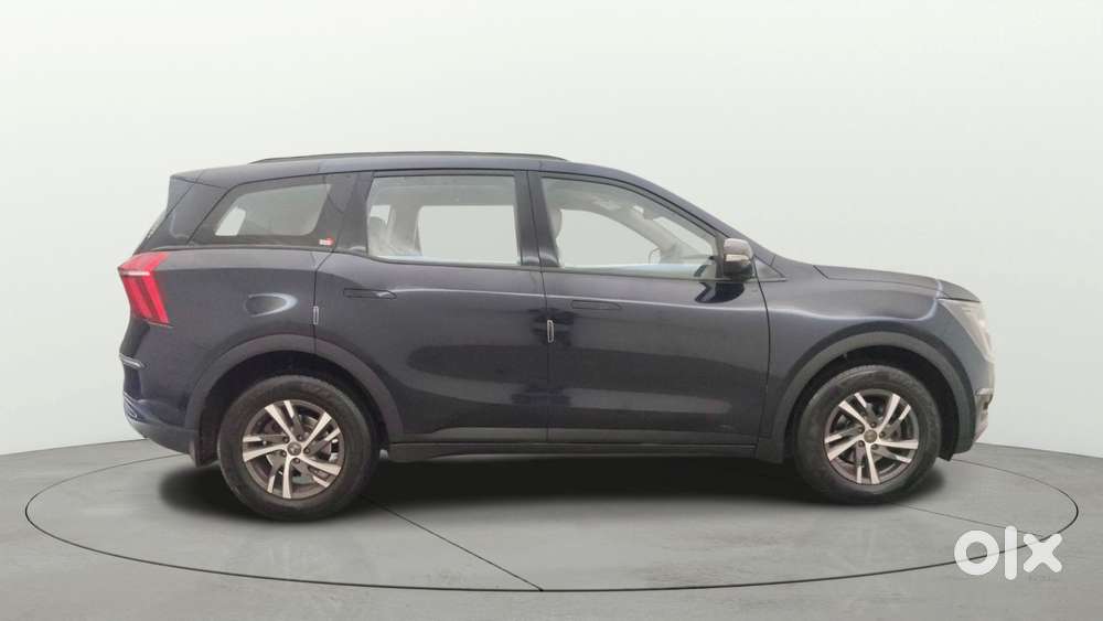 Mahindra Xuv700 2.2 Ax 5 Diesel At Str, 2023, Diesel