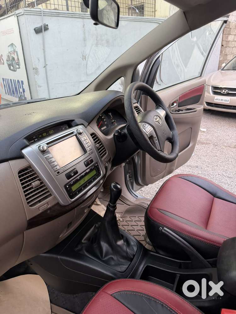 Toyota Innova 2.5 Vx 8 Str, 2015, Diesel