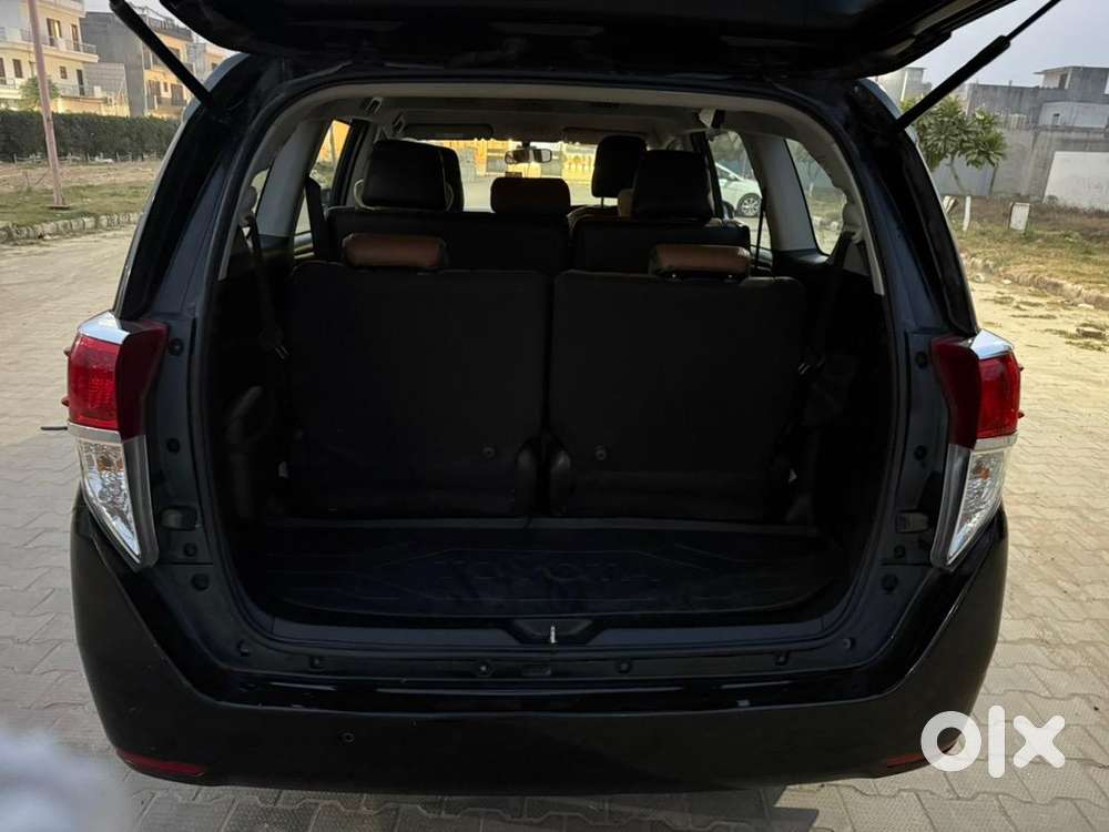 Toyota Innova Crysta Registered 2024 Model 2023 Diesel 32000 Km Driven