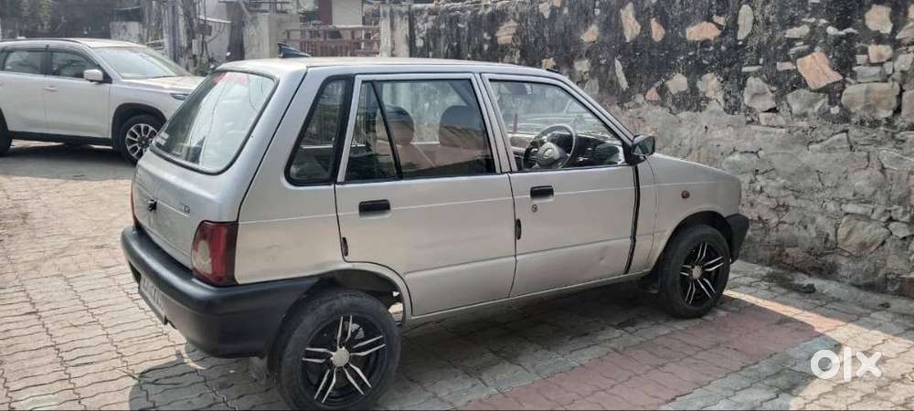 Maruti Suzuki 800 2010
