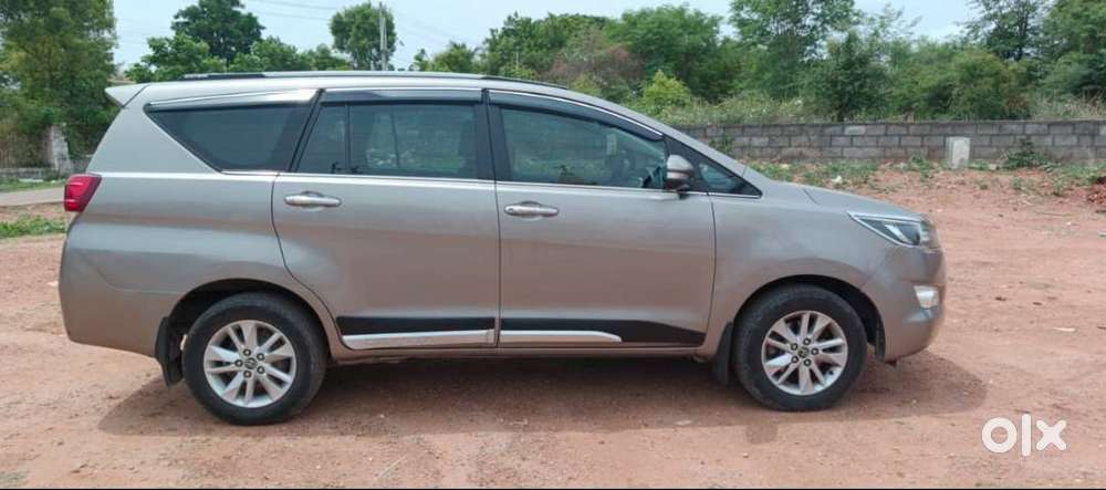 Toyota Innova Crysta 2016 Diesel 126000 Km Driven