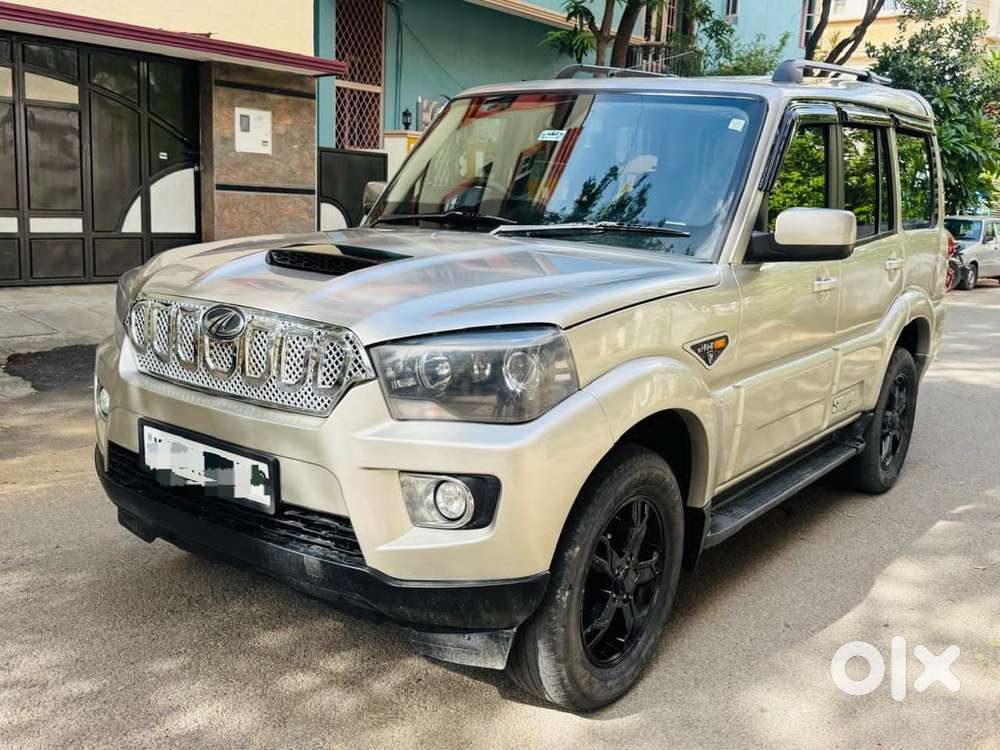 Mahindra Scorpio S10, 2015, Diesel