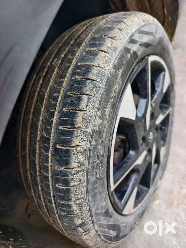 2. Tata Punch Adventure Amt Petrol 2023  Well Maintained