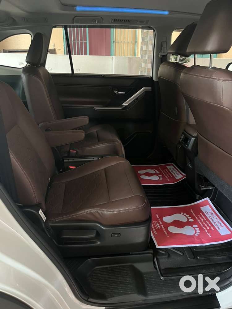 Toyota Innova Hycross 2025 Hybrid