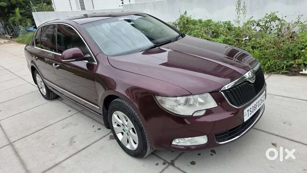 Skoda Superb Elegance 2011 Diesel Automatic