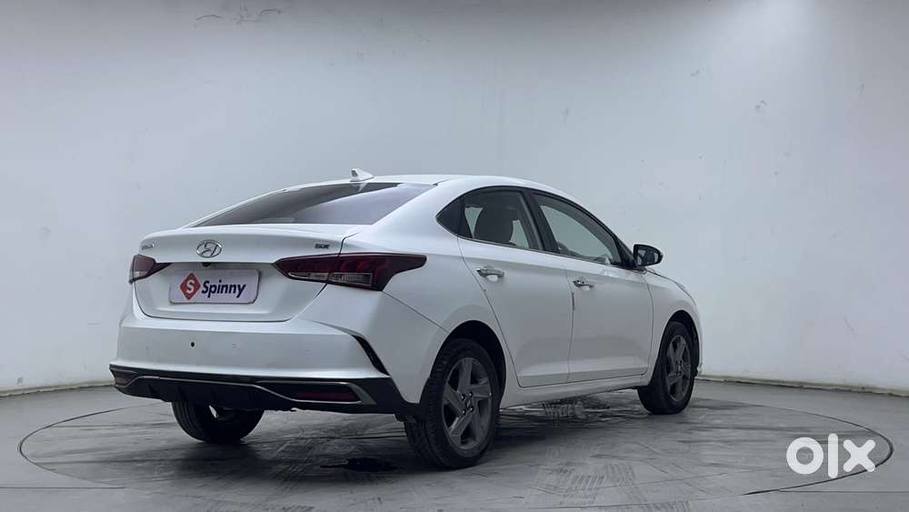 Hyundai Verna 1.5 Sx Vtvt Ivt, 2020, Petrol