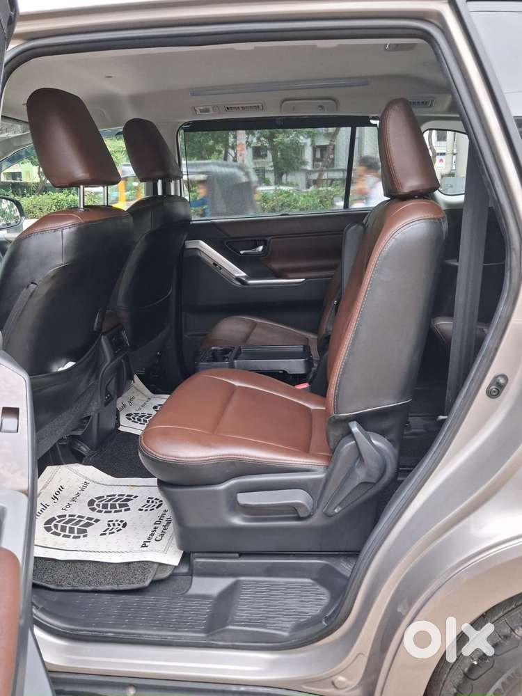 Toyota Innova Hycross 2.0 Vx Hybrid 7 Str, 2023, Petrol