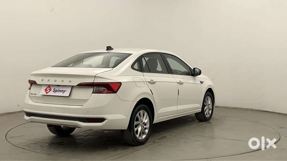 Skoda Slavia Ambition 1.0l Tsi Mt, 2023, Petrol