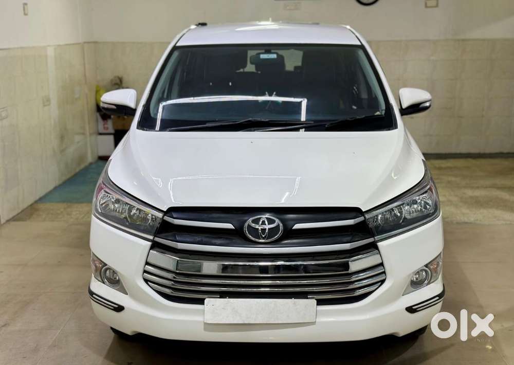 Toyota Innova Crysta 2.8 Gx At, 2016, Diesel