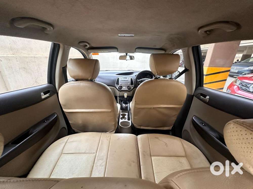 Hyundai I20 Asta 1.4 Crdi With Avn 6 Speed, 2011, Diesel