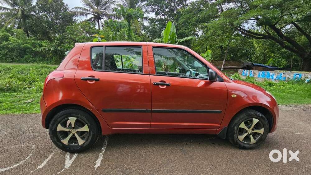 Swift Lxi Maruti 2007