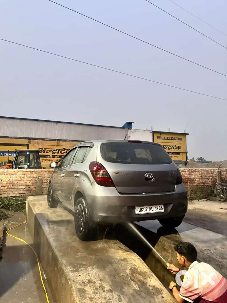 Hyundai I20 2011(oct) Diesel Well Maintained Neat & Clean Car