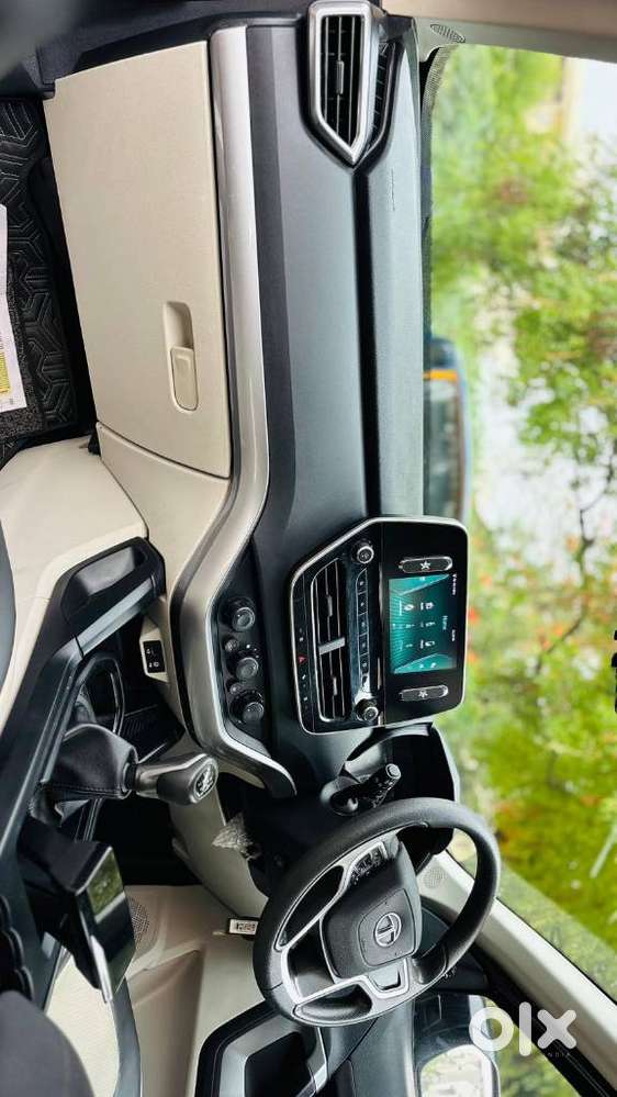 Tata Safari 2.0 Kryotec Xm, 2022