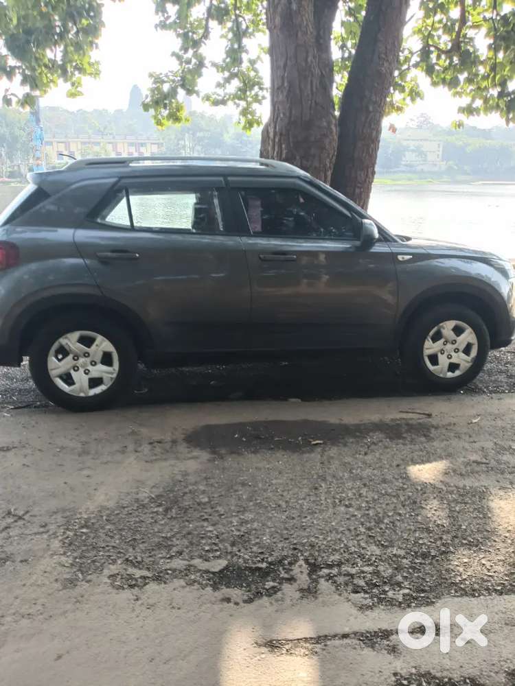 Hyundai Venue 2022 Model Petrol