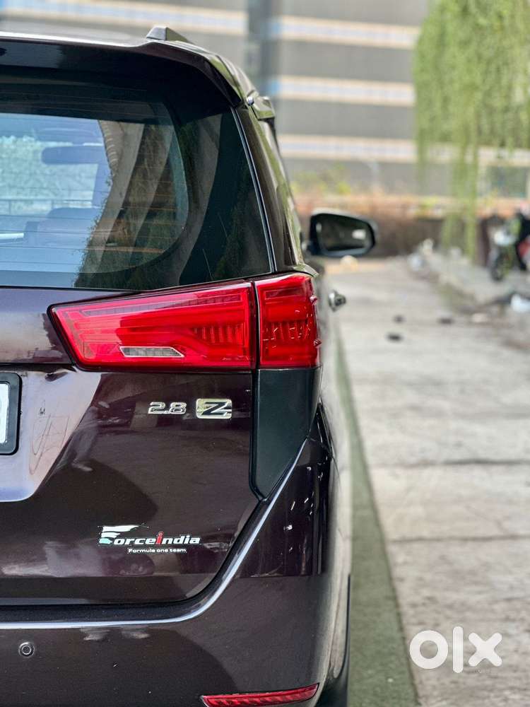 Toyota Innova Crysta