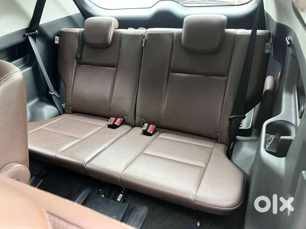 Toyota Innova Hycross 2.0 Zx (o) Hybrid 7 Str, 2023, Petrol