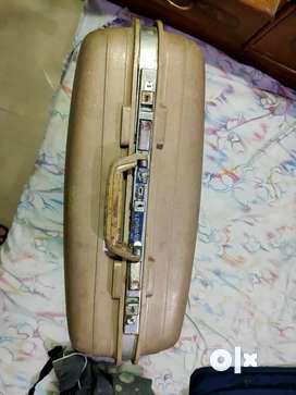 Suitcase Buy Sell Used Furniture in Uttar Pradesh OLX