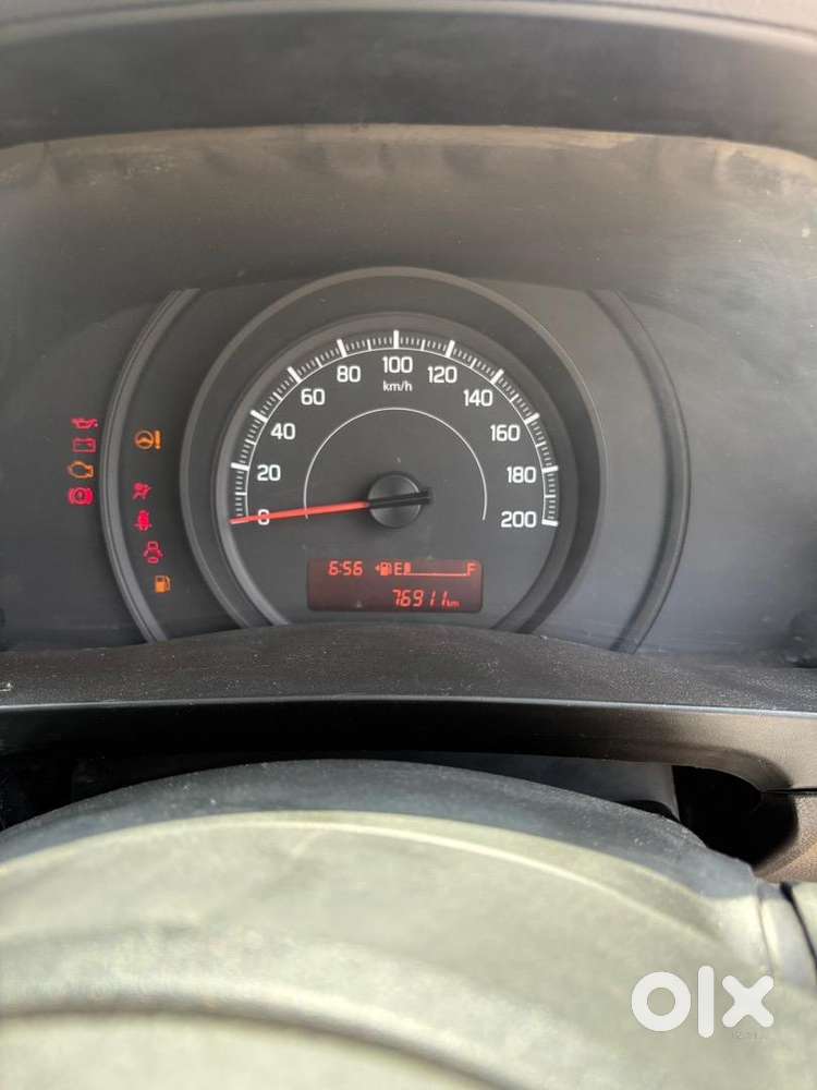 Maruti Suzuki Swift 2019 Petrol 75000 Km Driven