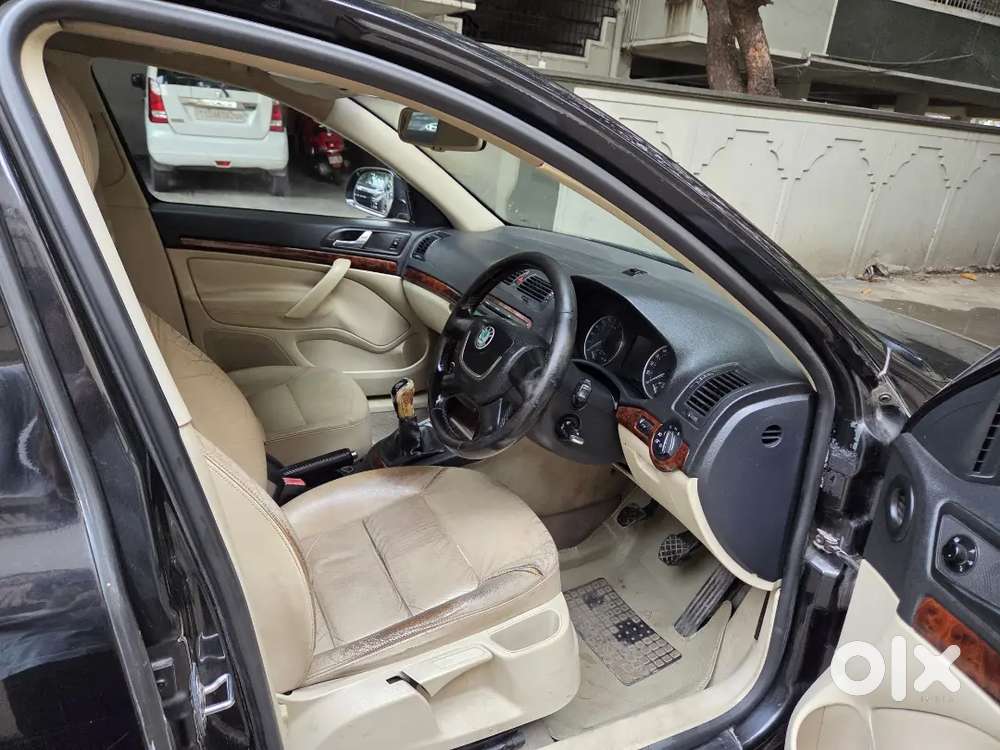 Skoda Laura Elegance 2011