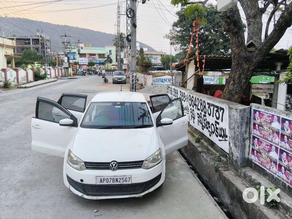 Volkswagen Polo 2012 Petrol 130000 Km Driven
