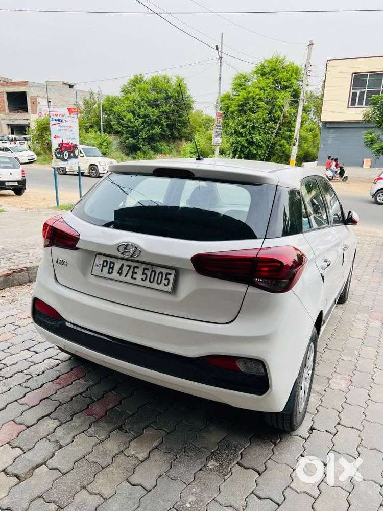 Hyundai I20 Sportz Petrol, 2018