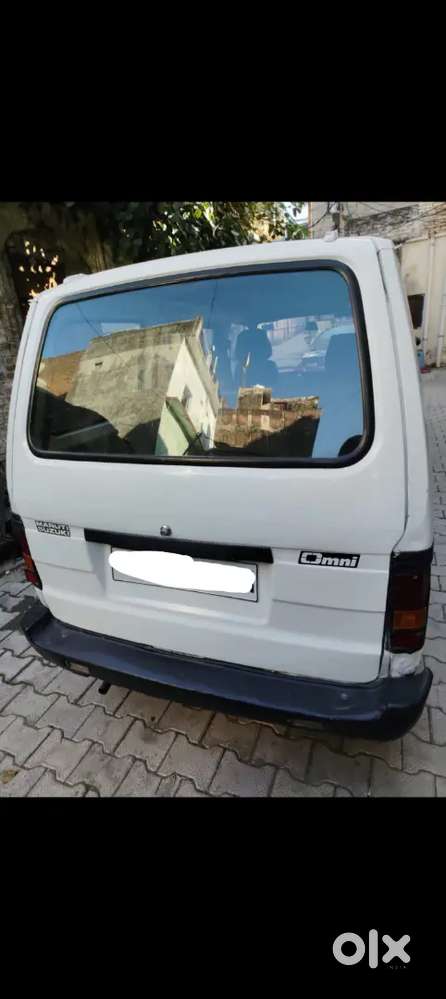 Maruti Suzuki Omni 2011