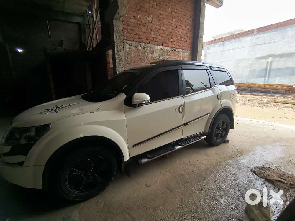 Xuv 500 W10 Selling