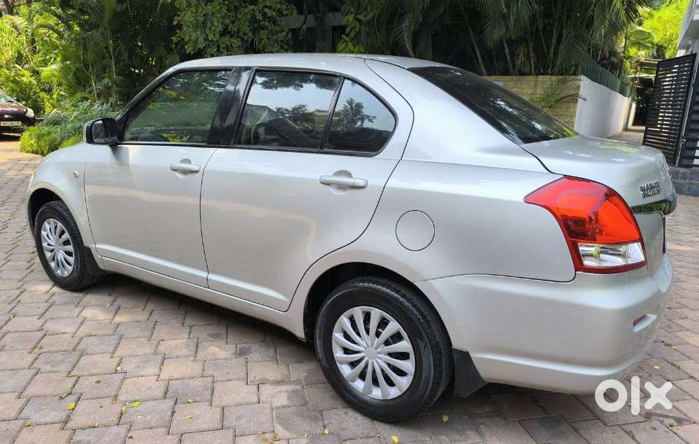 Maruti Suzuki Swift Dzire 1.2 Vxi Bsiv, 2011, Petrol