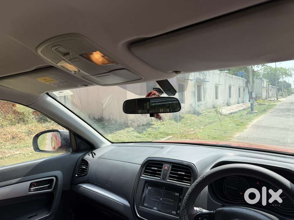 Maruti Suzuki Vitara Brezza Zdi Plus Dual Tone, 2016, Diesel