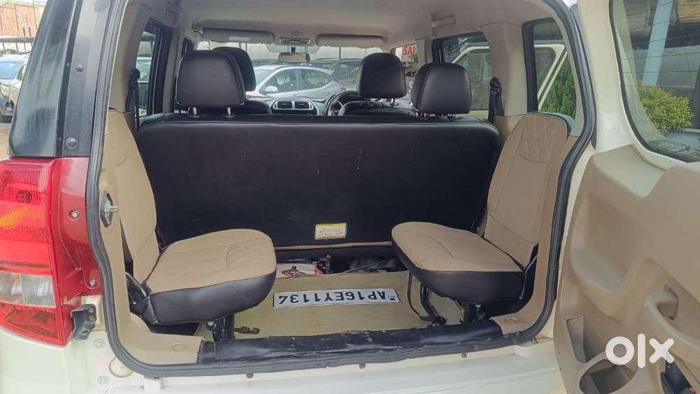 Mahindra Tuv 300 T10, 2018, Diesel