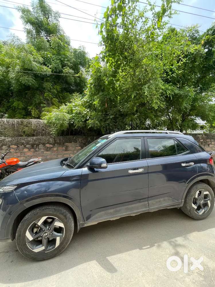 Hyundai Venue 1.0 Turbo Sx+ Dct 2019  Single Owner  ₹9 Lakh