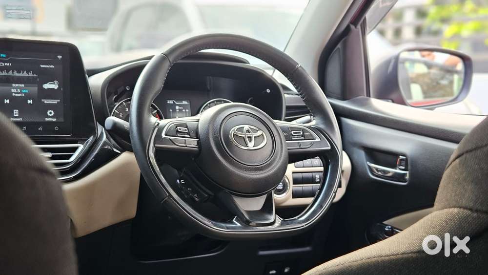 Toyota Glanza V Cvt, 2023, Petrol