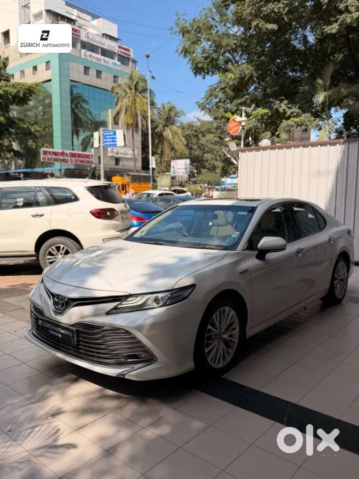 Toyota Camry Hybrid, 2019, Petrol