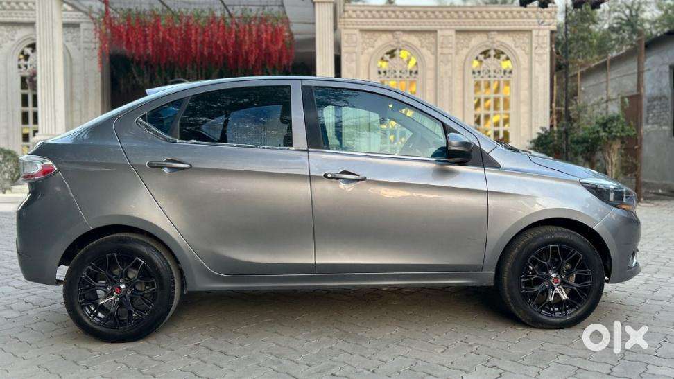 Tata Tigor Xza, 2019, Petrol