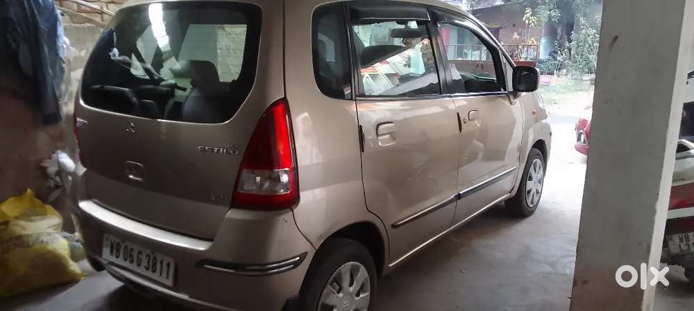 Maruti Suzuki Zen Estilo 2011