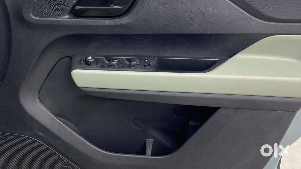 Tata Punch Camo Adventure Mt, 2022, Petrol