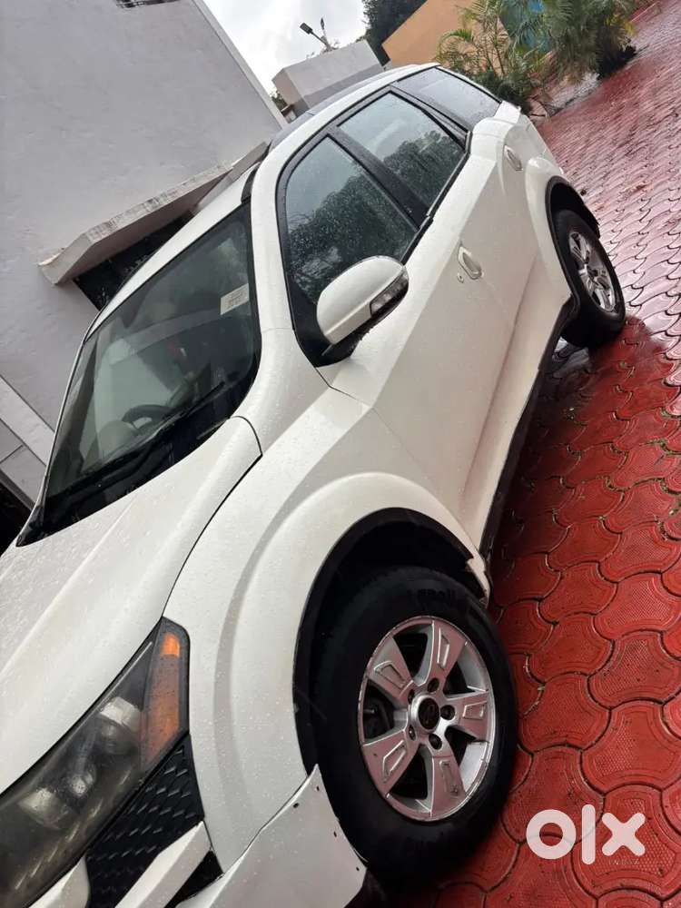 Mahindra Xuv500 2011