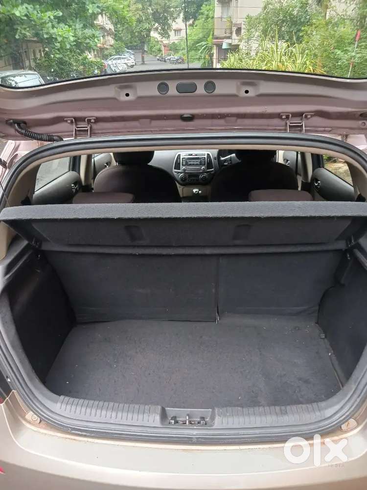 Hyundai I20 Sportz Automatic Petrol 2012