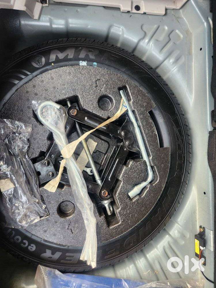 Mahindra Xuv300 W8 (o) 1.5 Diesel Amt, 2021, Diesel