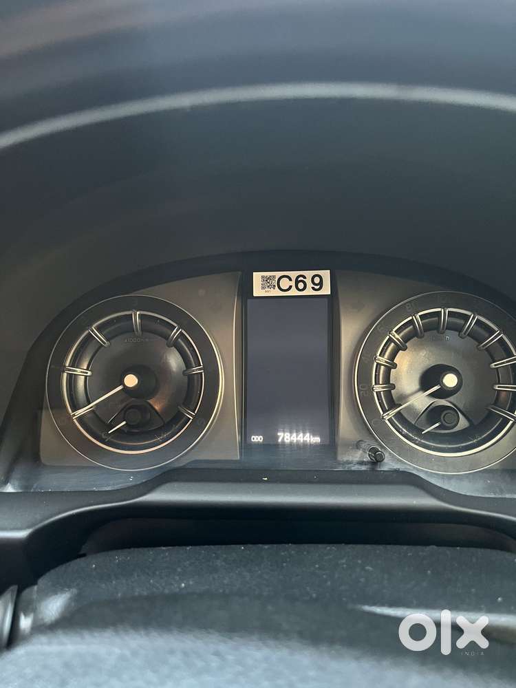 Toyota Innova Crysta 2.4 V, 2017, Diesel