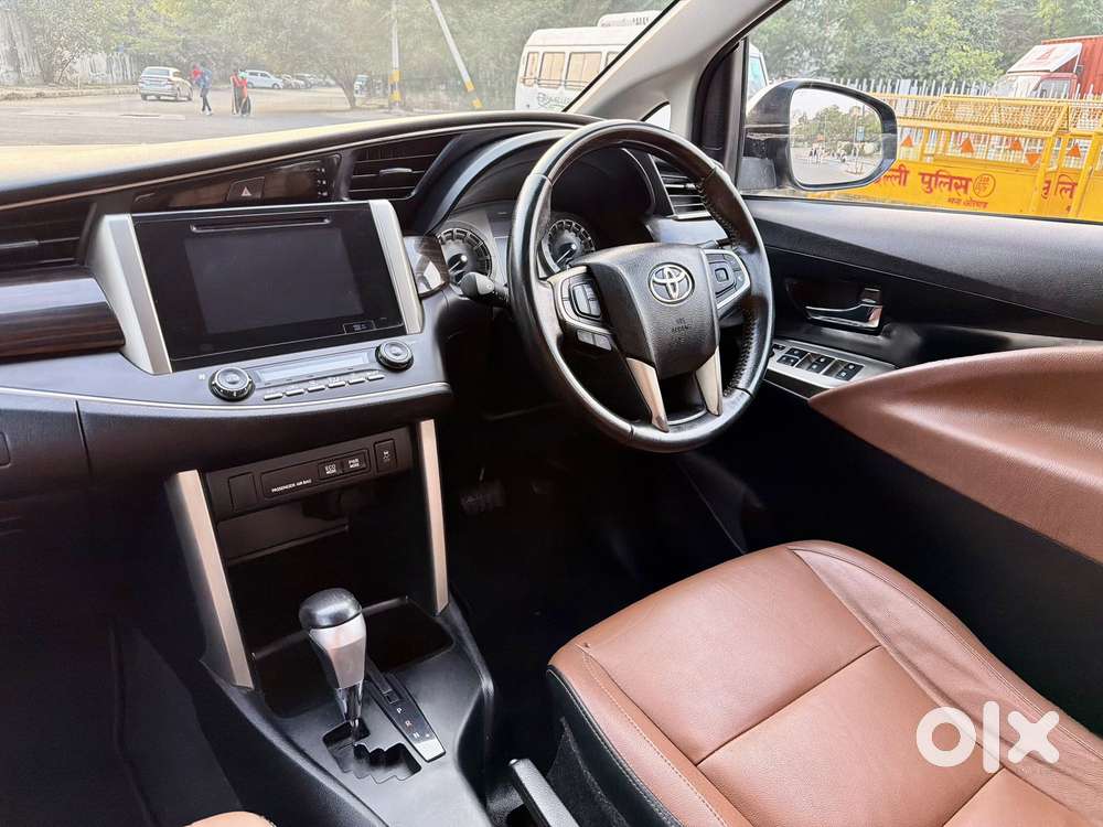Toyota Innova Crysta 2.7 Zx At, 2017, Petrol