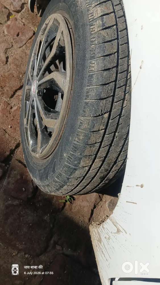Ford Figo Titanium Petrol 2011 Vip Number